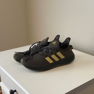 Adidas Women's Dark Green and Gold Sneakers